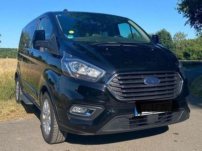 Schwarz Gebraucht 2021 Ford Tourneo Titanium Van / Kleinbus | 31.500 € (Superpreis)