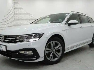Gebraucht VW Passat R-line 150 PS (110 kW) 2023 Weiß Kombi