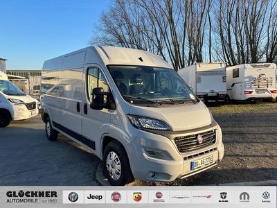 Grau Gebraucht 2022 Fiat E-Ducato Limousine | 39.990 €