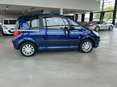 Gebraucht Peugeot 1007 Premium 73 PS (53 kW) 2007 Blau Van / Kleinbus