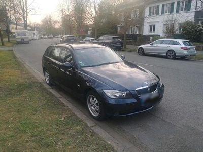 Second-hand BMW 318 143 CP (105 kW) 2007 Albastru Break