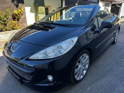 Gebraucht Peugeot 207 CC Allure 120 PS (88 kW) 2012 Schwarz Cabrio