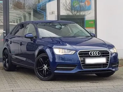 Gebraucht Audi A3 Ambiente 110 PS (80 kW) 2015 Blau Limousine