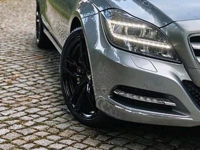 Mercedes CLS350 Shooting Brake