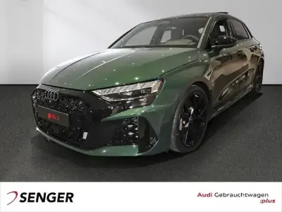 Gebraucht Audi RS3 Sportback Ambiente 400 PS (294 kW) 2025 Grün Kleinwagen