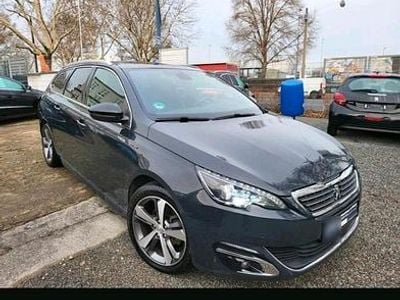 Gebraucht Peugeot 308 SW GT 110 PS (80 kW) 2016 Grau Limousine