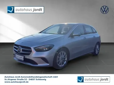 Gebraucht Mercedes B200 Progressive 163 PS (119 kW) 2021 Silber Van / Kleinbus