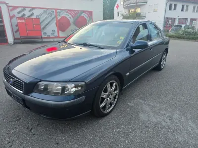 Gebraucht Volvo S60 140 PS (102 kW) 2003 Blau Limousine