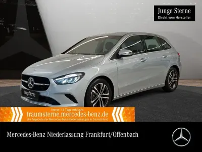 Gebraucht Mercedes B180 Advanced 136 PS (100 kW) 2025 Silber Van / Kleinbus