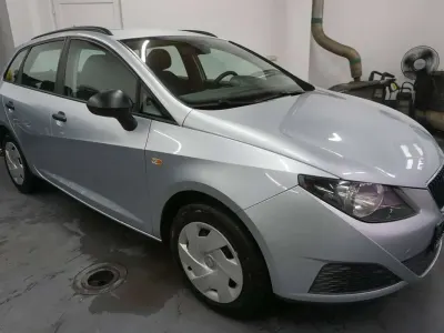 Gebraucht Seat Ibiza ST Reference 69 PS (50 kW) 2011 Silber Kombi