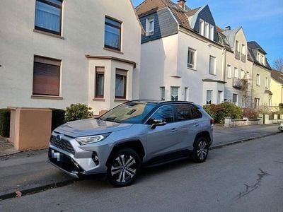 Silber Gebraucht 2022 Toyota RAV4 Hybrid Style SUV | 27.900 €