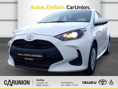 Neu Toyota Yaris Hybrid Comfort 116 PS (85 kW) 2025 040 schneeweiß Limousine