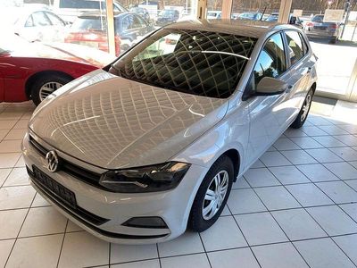 Gebraucht VW Polo Comfortline 80 PS (58 kW) 2019 Weiß Kleinwagen