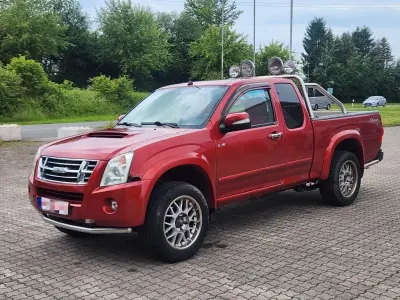 Gebraucht Isuzu D-Max 163 PS (119 kW) 2008 Rot Pickup