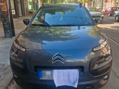 Gebraucht Citroën C4 82 PS (60 kW) 2015 Grau SUV