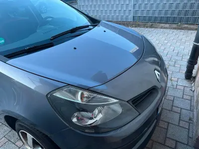 Gebraucht Renault Clio III 75 PS (55 kW) 2007 Grau Kleinwagen