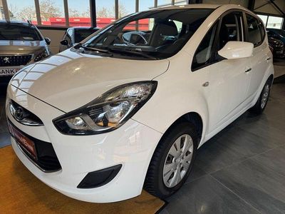 Gebraucht Hyundai ix20 Edition 90 PS (66 kW) 2014 Weiß Kleinwagen