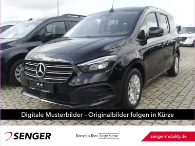 Gebraucht Mercedes T180 Progressive 116 PS (85 kW) 2024 Schwarz Van / Kleinbus