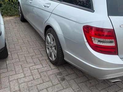 Mercedes C220