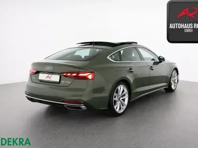 Gebraucht Audi A5 Sportback S-Line 204 PS (150 kW) 2023 Grün Kleinwagen