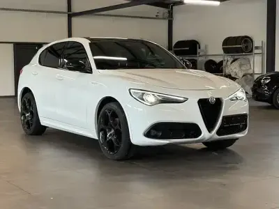 Gebraucht Alfa Romeo Stelvio Premium 209 PS (153 kW) 2022 Weiß SUV