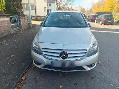 Gebraucht Mercedes B180 109 PS (80 kW) 2012 Kleinwagen