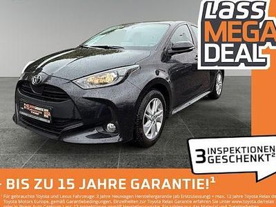 Schwarz Gebraucht 2022 Toyota Yaris Style Limousine | 16.480 € (Fairer Preis)