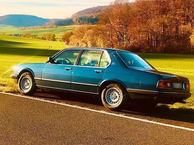 Gebraucht BMW 735 185 PS (136 kW) 1986 Blau Limousine