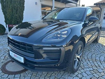 Gebraucht Porsche Macan 265 PS (194 kW) 2023 Tiefschwarz SUV