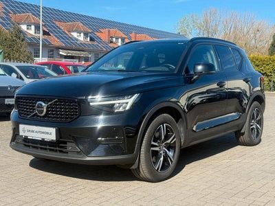 Second-hand Volvo XC40 Plus 197 CP (144 kW) 2022 Negru SUV