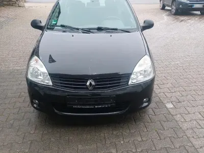 Używany Renault Clio II Campus 65 KM (47 kW) 2009 Czarny Hatchback