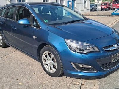 Usata Opel Astra Eco 120 CV (88 kW) 2013 Blu Station wagon