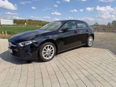 Second-hand Mercedes A250 218 CP (160 kW) 2022 Negru Berlinǎ
