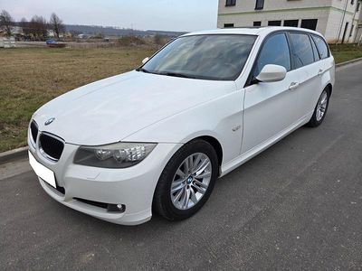 Gebraucht BMW 320 Comfort Edition 177 PS (130 kW) 2010 Weiß Kombi