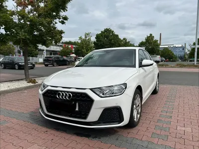 Gebraucht Audi A1 Sportback Advanced 95 PS (69 kW) 2023 Weiß Kleinwagen