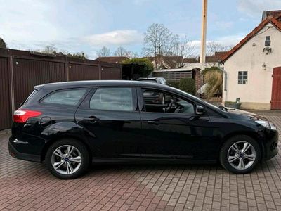Second-hand Ford Focus 101 CP (74 kW) 2014 Negru Break