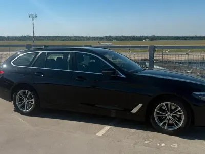 Gebraucht BMW 520 Performance 190 PS (139 kW) 2021 Schwarz Limousine