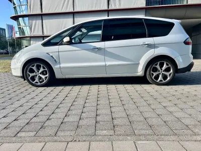 Gebraucht Ford S-MAX Ambiente 140 PS (102 kW) 2009 Weiß Van / Kleinbus