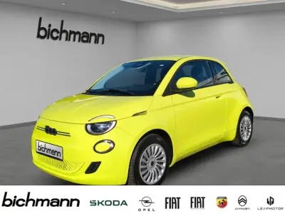 Second-hand Fiat 500e 69 kW (95 CP) 2024 Galben Hatchback