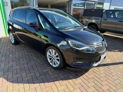 Gebraucht Opel Zafira Tourer Active 140 PS (102 kW) 2017 Schwarz Van / Kleinbus