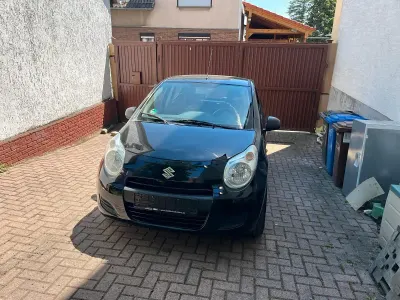 Gebraucht Suzuki Alto 68 PS (50 kW) 2011 Schwarz Kleinwagen