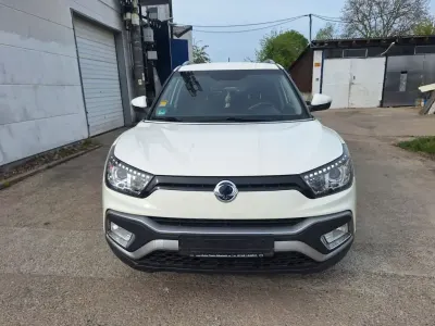 Gebraucht SsangYong XLV Sapphire 116 PS (85 kW) 2016 Weiß SUV