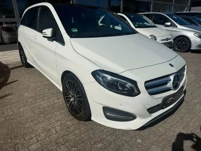 Gebraucht Mercedes B180 109 PS (80 kW) 2016 Weiß Van / Kleinbus