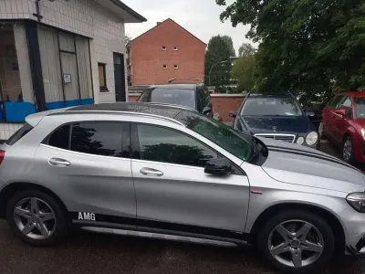 Gebraucht Mercedes GLA250 AMG 211 PS (155 kW) 2015 Silber SUV