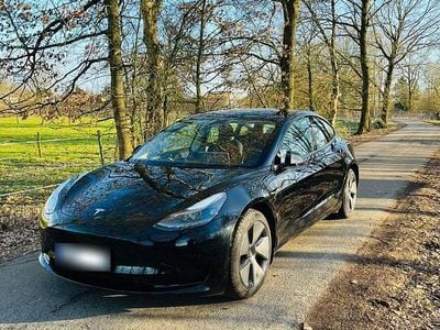 Usado Tesla Model 3 Standard Range 239 kW (325 HP) 2022 Preto Sedan