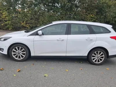 Usado Ford Focus 2016 Blanco Familiar