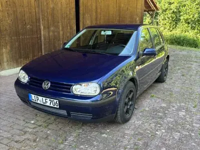 Gebraucht VW Golf IV 102 PS (75 kW) 2002 Blau Limousine