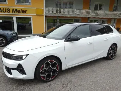 Gebraucht Opel Astra 131 PS (96 kW) 2024 Weiß Kleinwagen