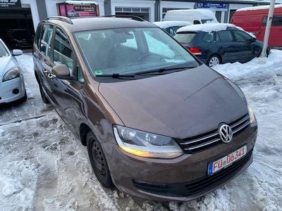 Braun Gebraucht 2011 VW Sharan Trendline Van / Kleinbus | 4.990 € (Superpreis)