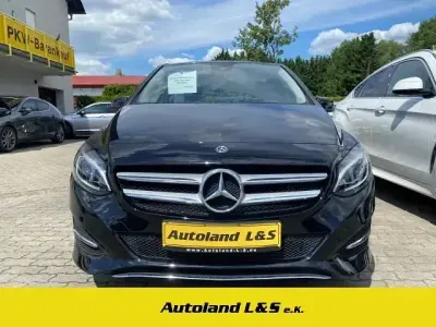Gebraucht Mercedes B180 Edition 122 PS (89 kW) 2018 Schwarz Kleinwagen